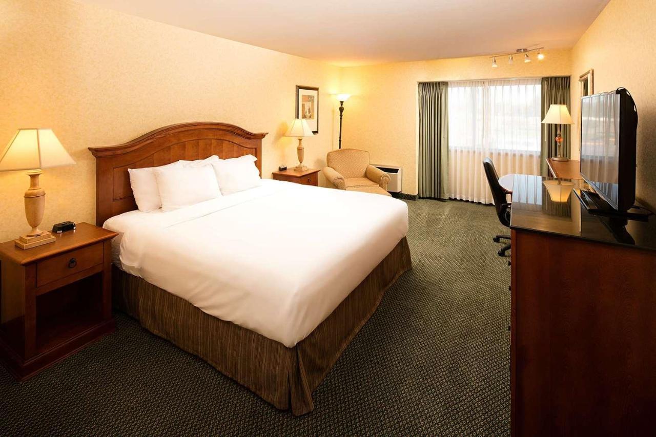Red Lion Hotel Wenatchee City Center Exteriér fotografie